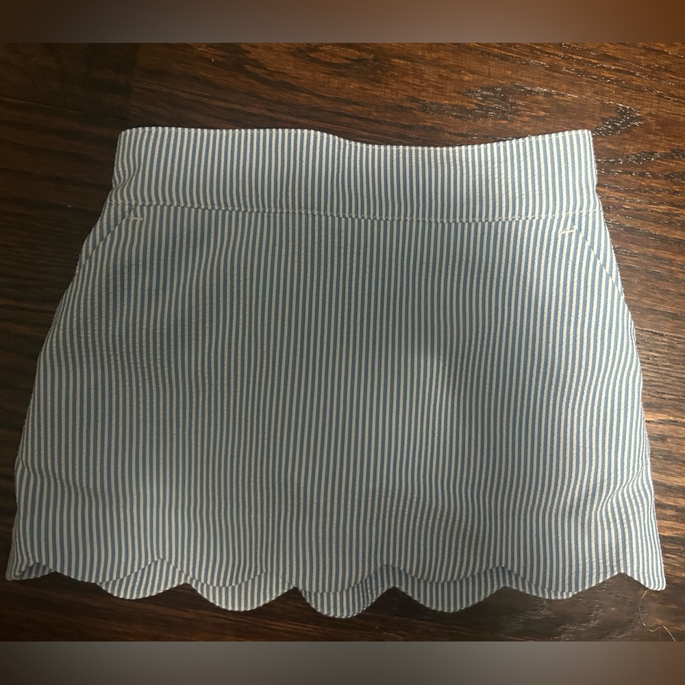 Vineyard vines seersucker skirt